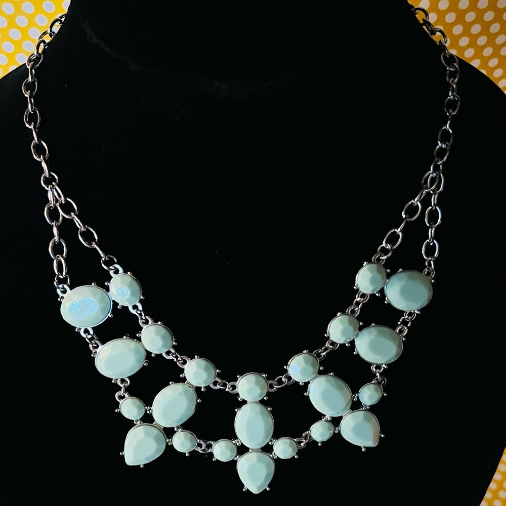 75. Elegant Mint Green Statement Necklace